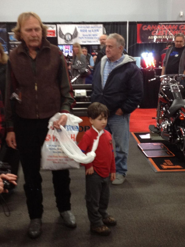 The award for "Father of the year" goes to...