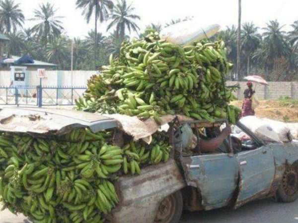 banana car
